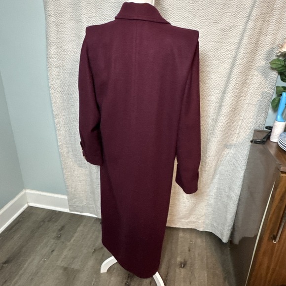 Donnybrook Maroon Long Wool Peacoat Gold Lion Buttons Size 12 Paisley Liner - Picture 7 of 13